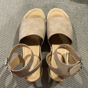 Platform espadrille sandals